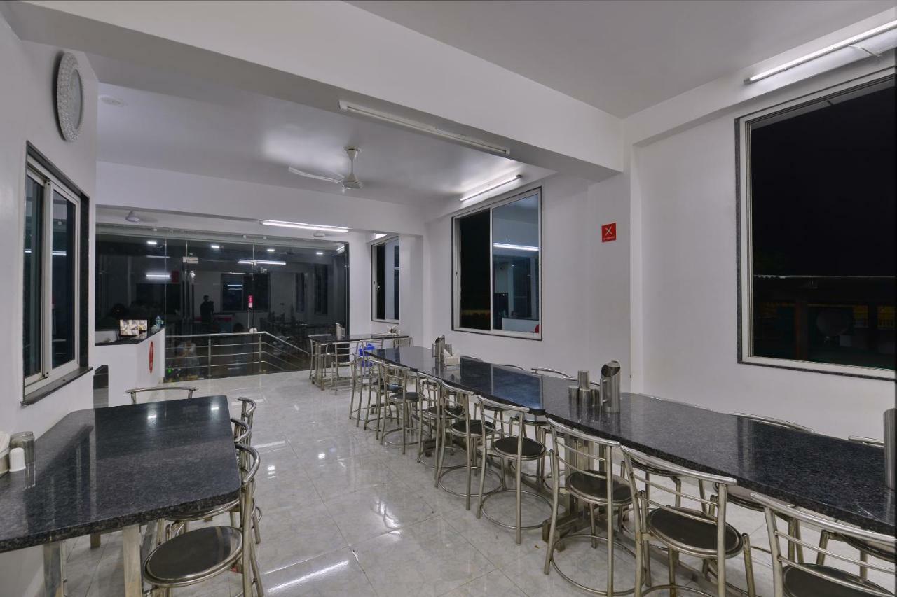 Hotel Sanjay International,Kanpur Bagian luar foto